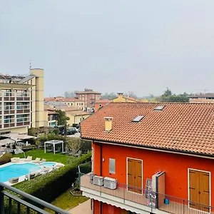 Appartamento Giallo Italia