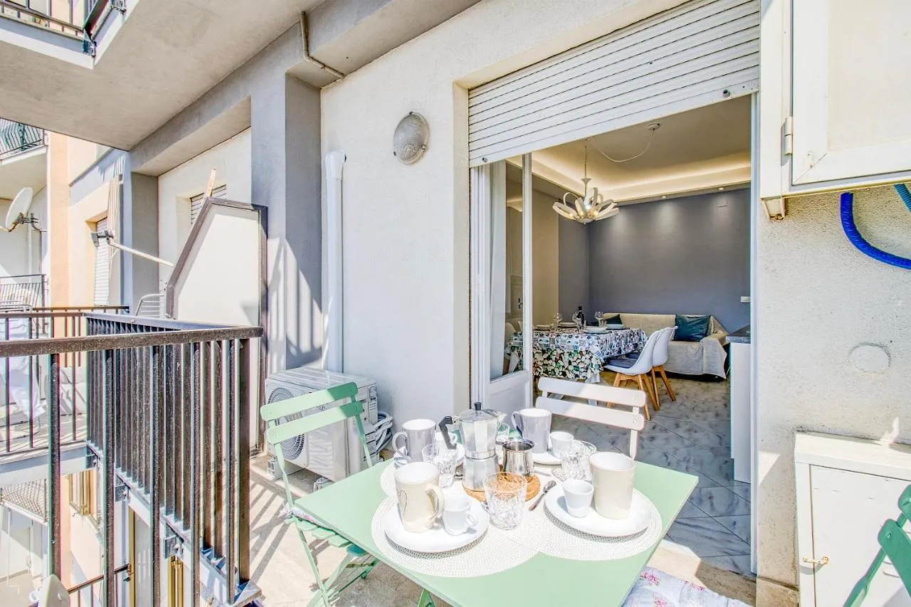 Bedo House Beach Front - Happy Rentals Follonica